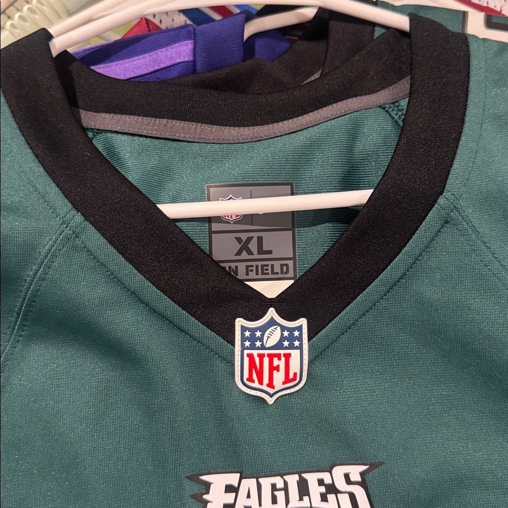NFL Eagles Short Sleeve Tee - Green and Black